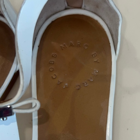Marc Jacobs Elegant White Sandals size 39 - Picture 4 of 5